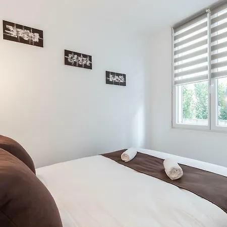 Sleep In City Port Aparthotel