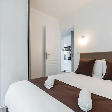 Sleep In City Port